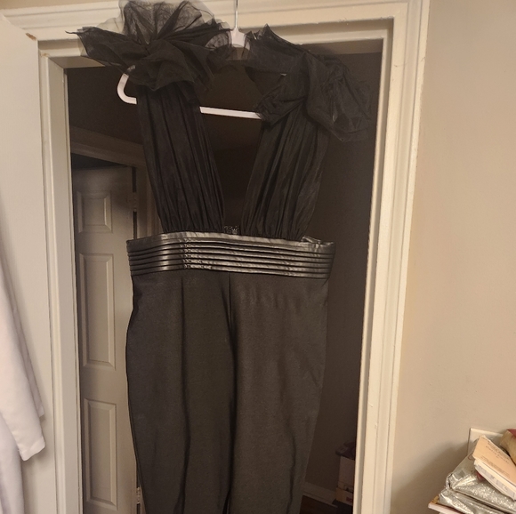 Black Jumpsuit- Never worn - Picture 2 of 4